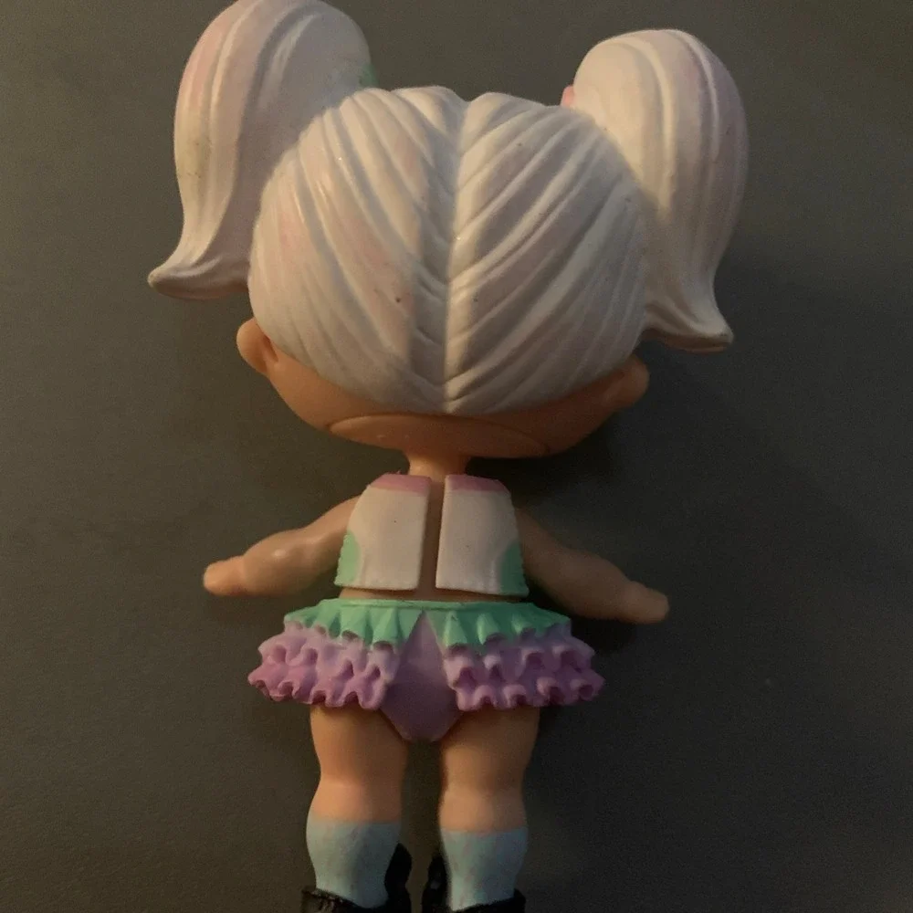 MGA LOL Surprise Pastel Ruffled Skirt Doll Pigtails Mint Lavender Pink Toy